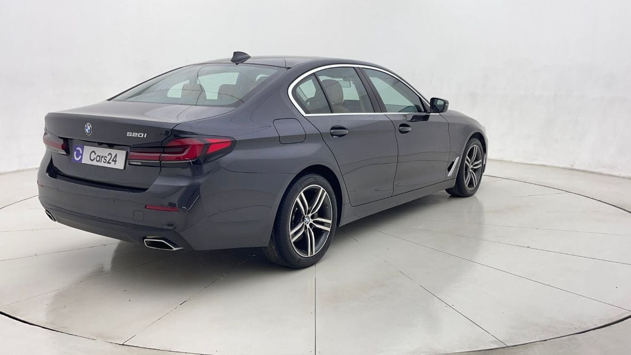بي أم دبليو 520i 2023 JOY EDITION | AED 1884/Month | 0 DP | 30 Day Return | Warranty | Service History