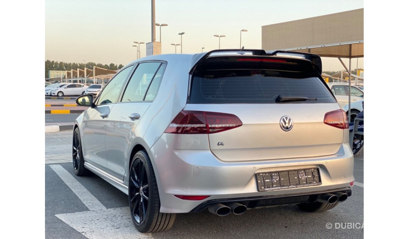 Volkswagen Golf R