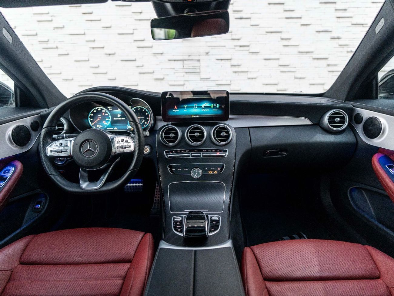 Mercedes-Benz C 200 Premium 2.0L