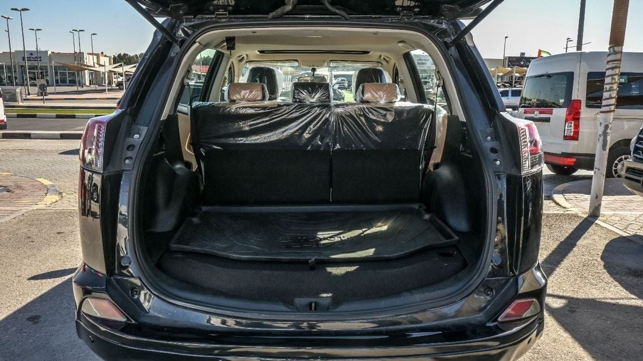 تويوتا راف ٤ GX 2.5L FWD