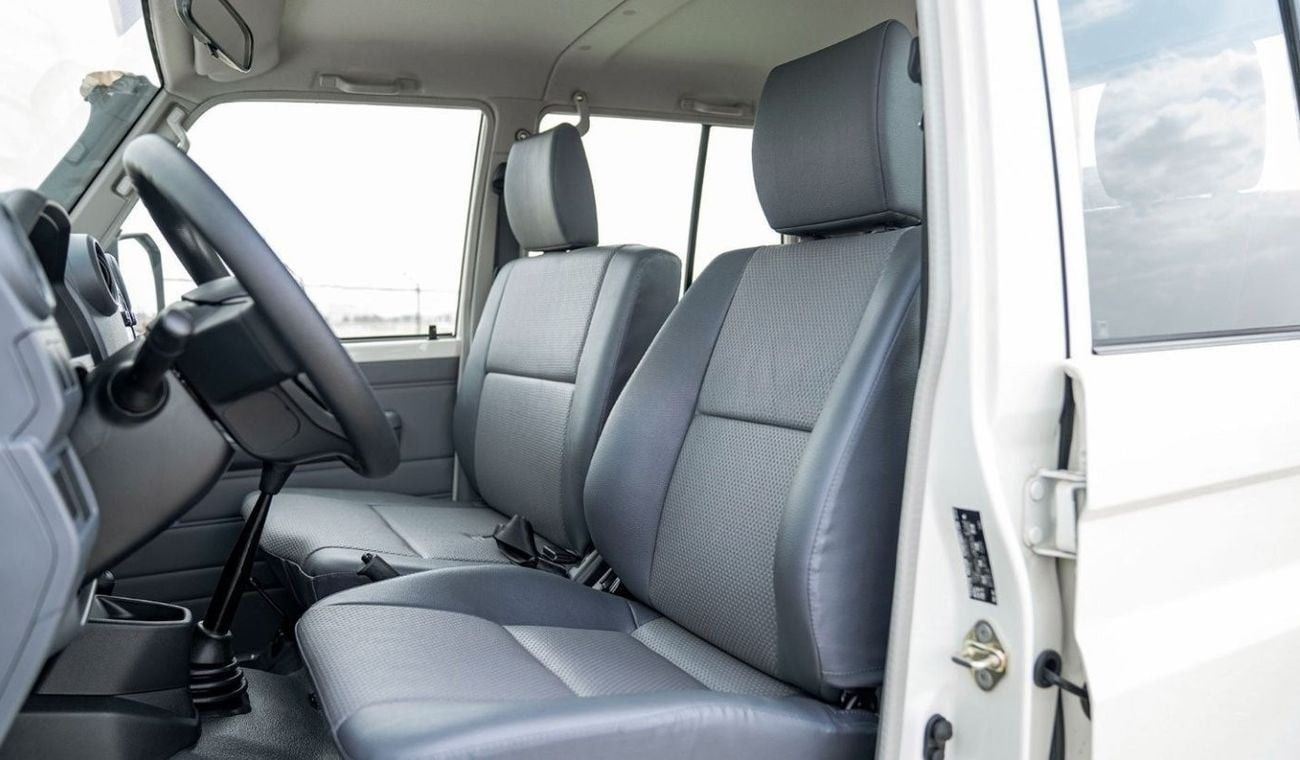 تويوتا لاند كروزر بيك آب