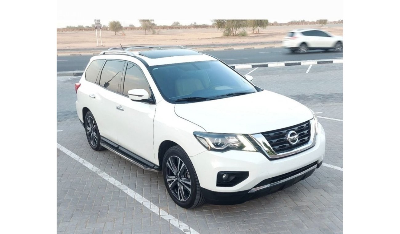 Nissan Pathfinder SV