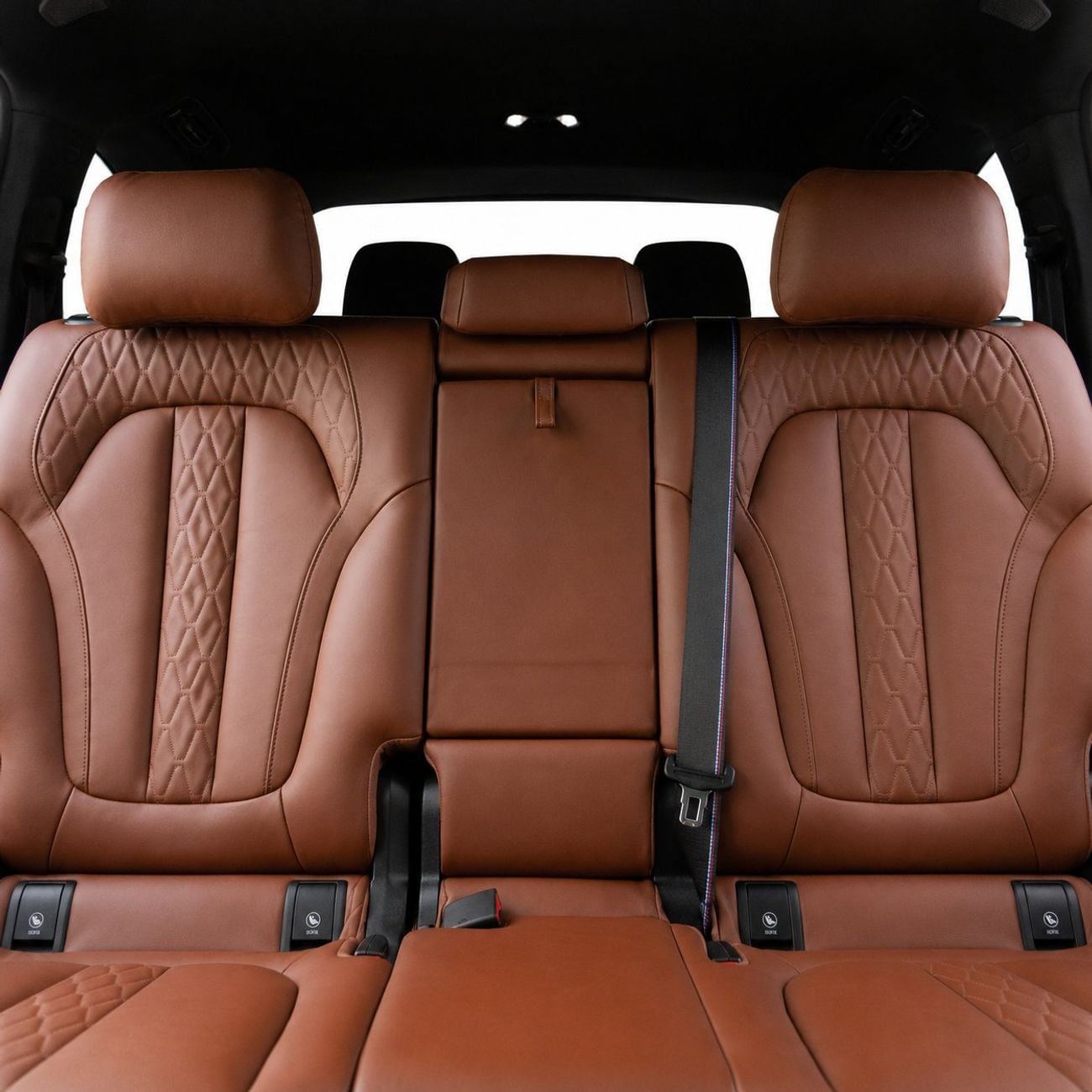 بي أم دبليو X7 XDRIVE40I M SPORT AED 5,269 P.M • 0% Downpayment • BMW X7 40i M Sport • Agency Warranty