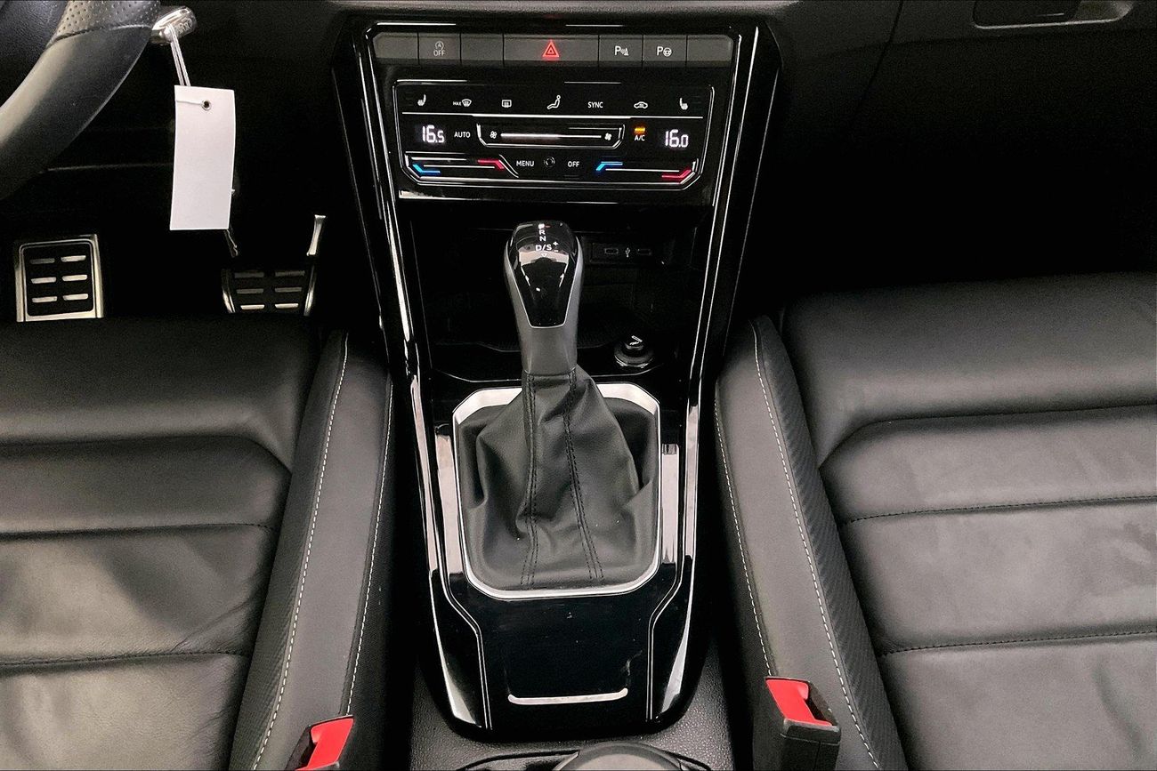 Volkswagen T ROC R-Line | Guaranteed Warranty | 0 Down Payment