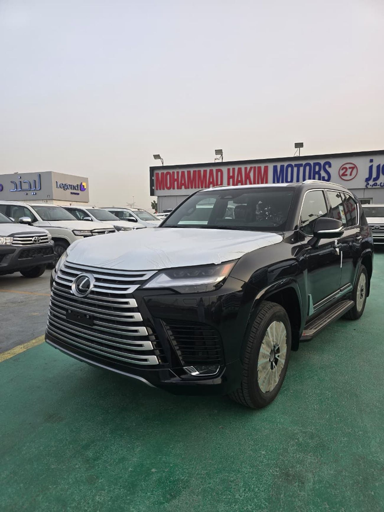 لكزس LX 700h Lexus LX 700h Hybrid 2026 – سيغنتشر فل أوبشن | أسود خارجي | داخلية حمراء