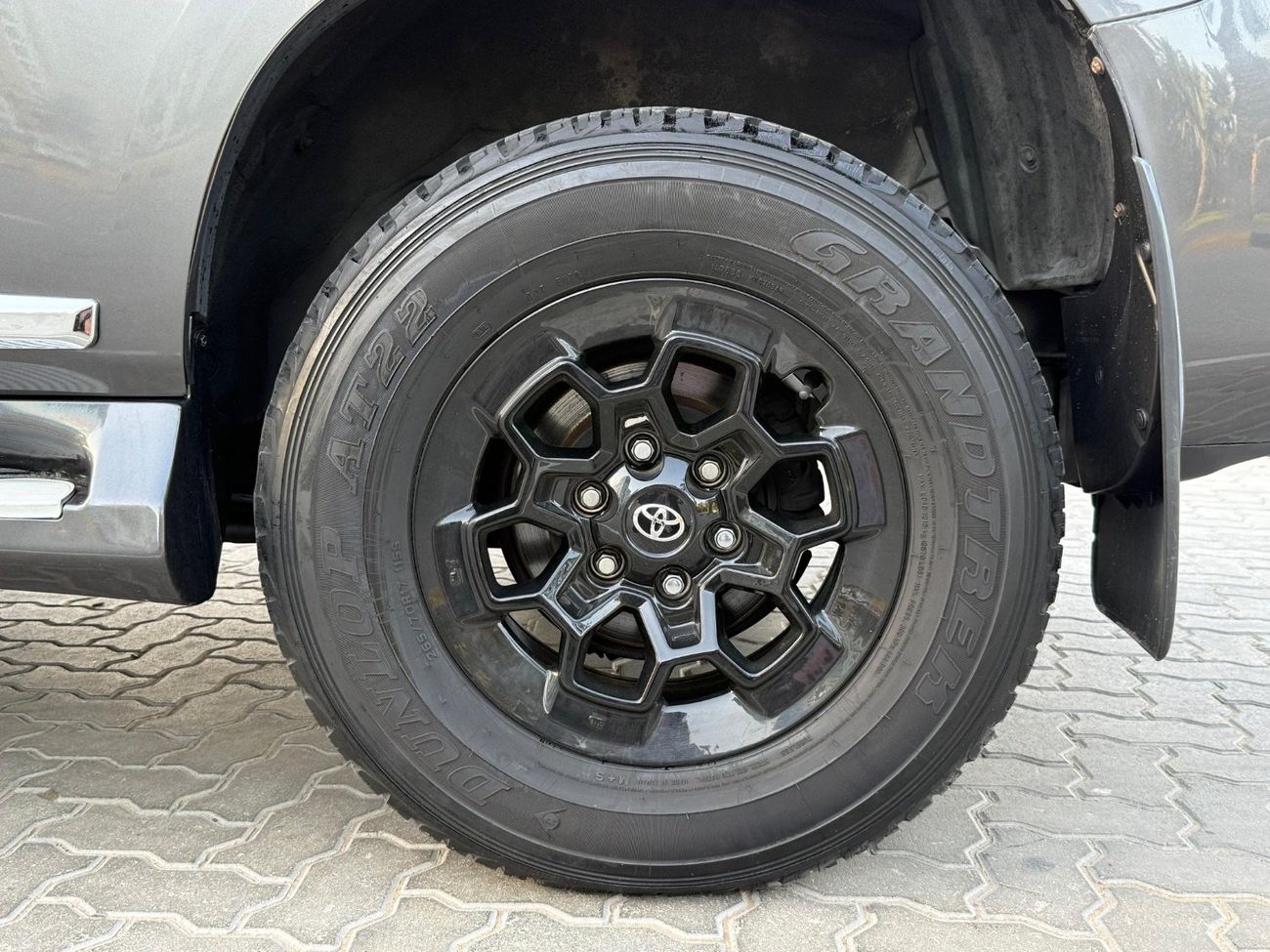تويوتا برادو VX Right Hand Side Drive