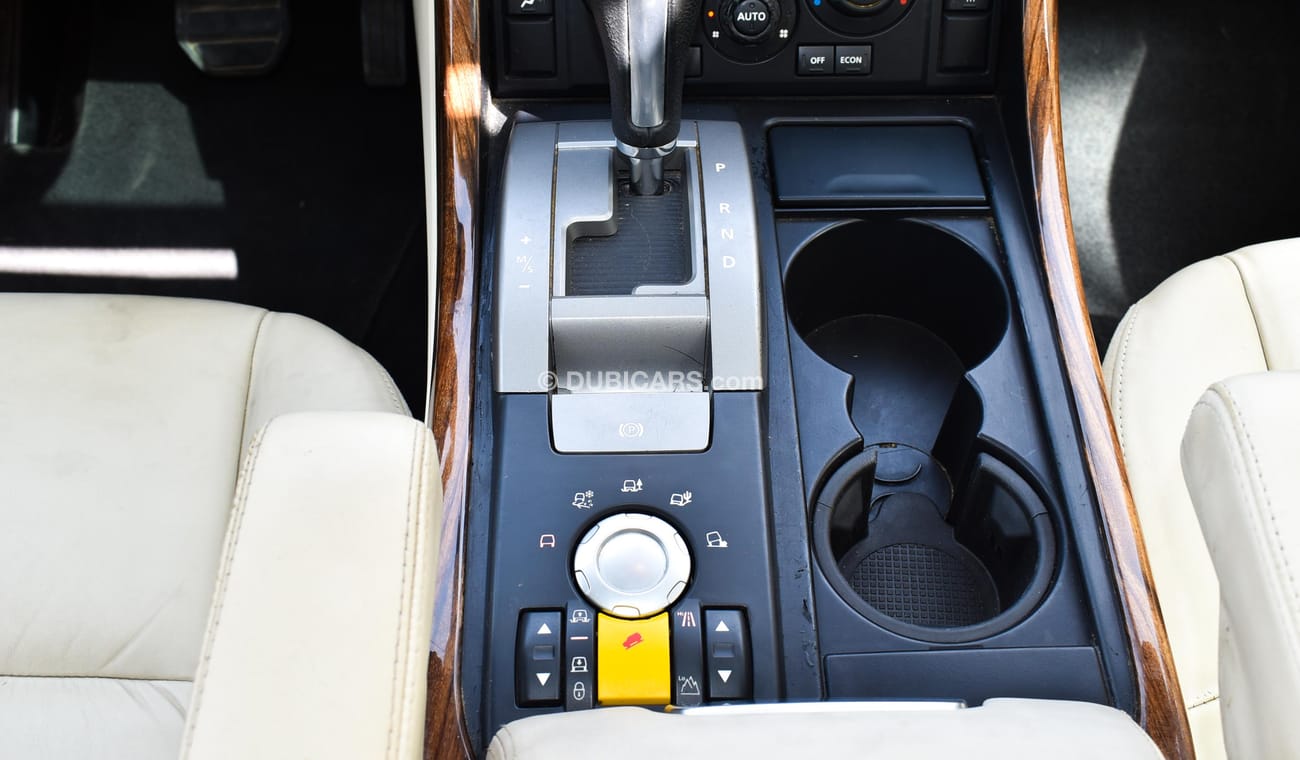 لاند روفر رينج روفر سبورت خليجى موديل 2009 فتحة جلد رنجات حساسات مثبت سرعة تحكم بحالة ممتازة