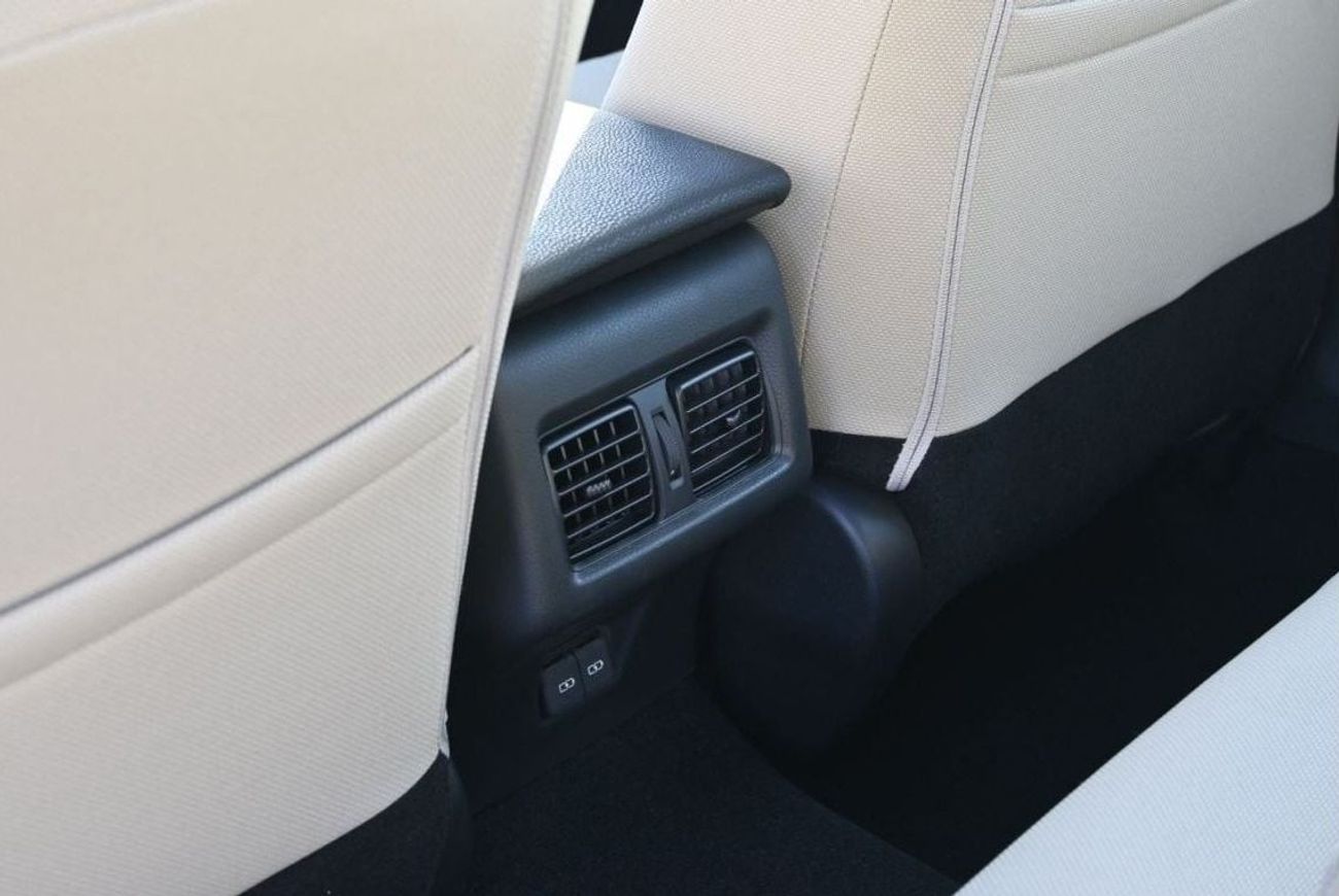 Toyota Camry Toyota Camry LE 2.5L Hybrid, Model 2025 Color White (Export Price)