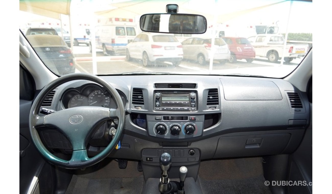 Toyota Hilux 4X4 DOUBLE CABIN PICKUP GCC SPECS