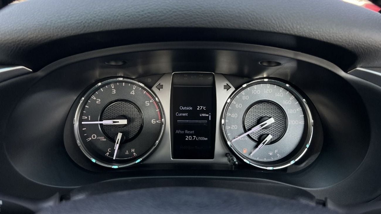 تويوتا هيلوكس S GLX 2.8L 4WD M/T