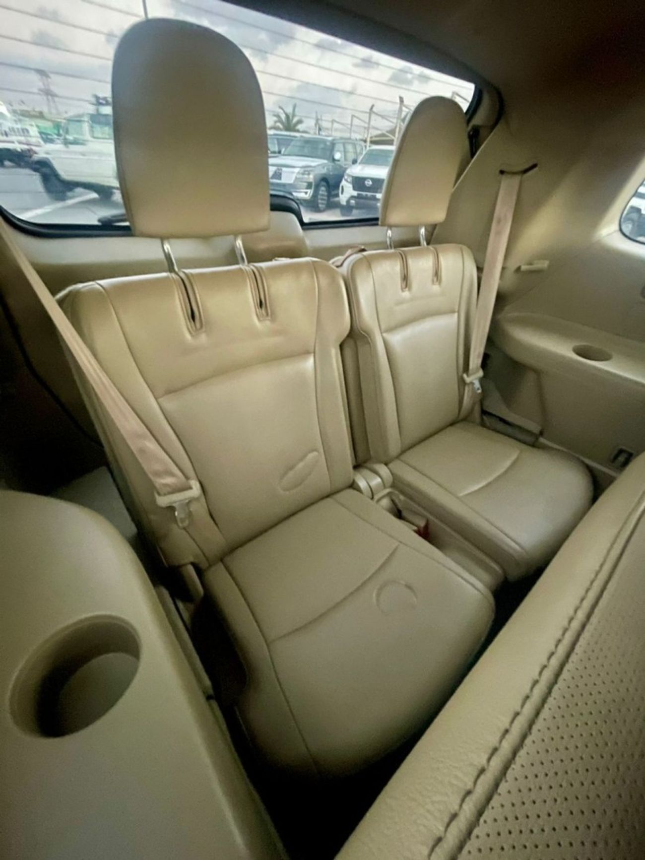 تويوتا هايلاندر 2012 Toyota Highlander Limited Edition Full Option - 3.5L V6 AWD 4x4 - 7 Seater Electric Seats 