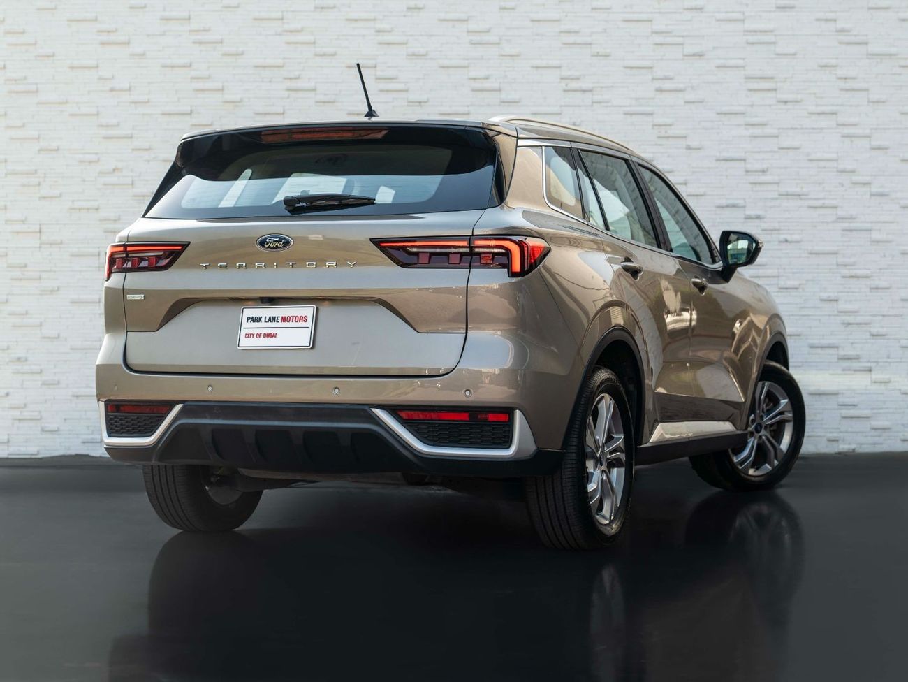 Ford Territory AED 1,494 PM • 2023 TERRITORY STD • ONLY 30K KM • OFFICIAL FORD WARRANTY AND SERVICE PLAN UNTIL 2027