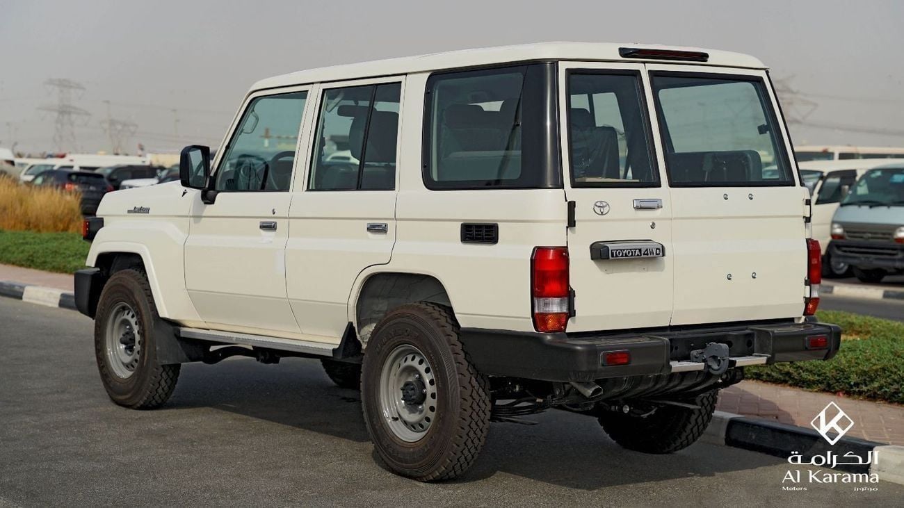 تويوتا لاند كروزر 70 LC76 - LX 4.2L Diesel Engine | Manual 4x4 Transmission | Diff Lock | 5 Door | 9+ Seating