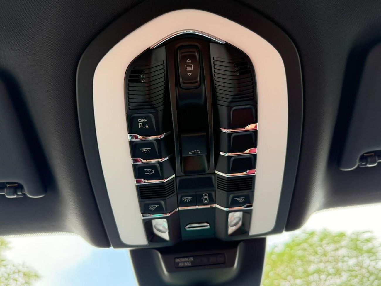 Porsche Macan Std 2.0L (252 HP)