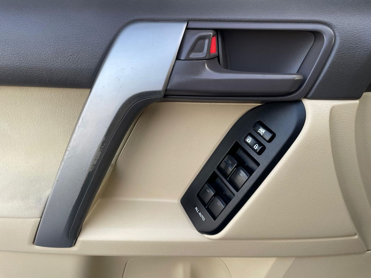 Toyota Prado GXR 2.7L (164 HP) 4WD (7 Seater)