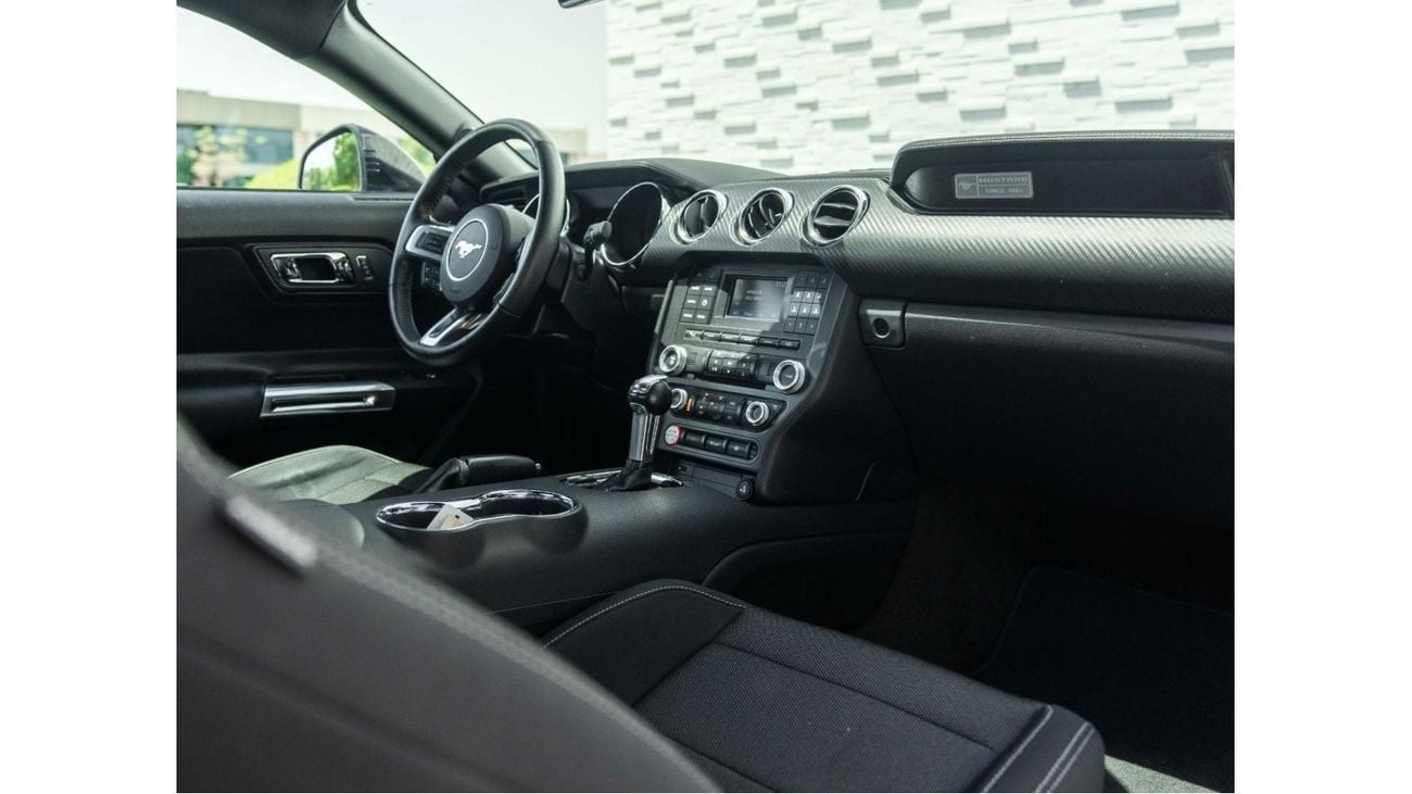 فورد موستانج AED 1,415 PM • MUSTANG V6 • LOW KM’S • FULL AL TAYER MOTORS FORD SERVICE HISTORY