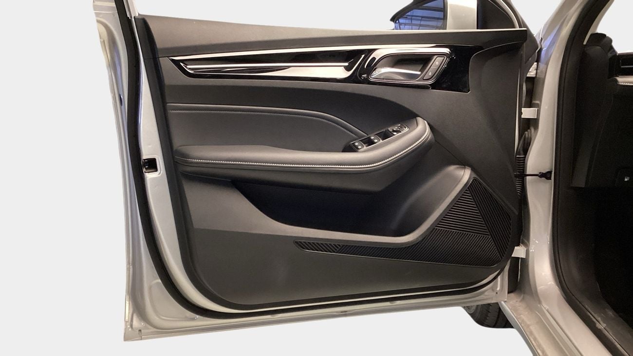 أم جي 5 Standard | upto AED 20,000 Ramadan Discount | شامل الضمان | 0 ﺪﻔﻋﺓ ﺃﻮﻟﻯ