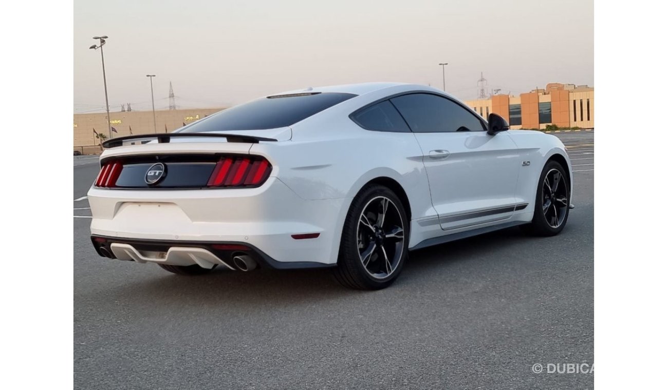 Ford Mustang Ford Mustang California 2017. 5.0 L GCC Full Option km 17000 Service History