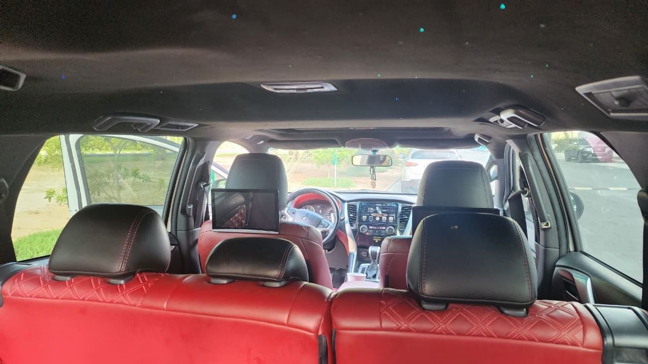 ميتسوبيشي مونتيرو سبورت GLS Premium 3.0L (7 Seater)