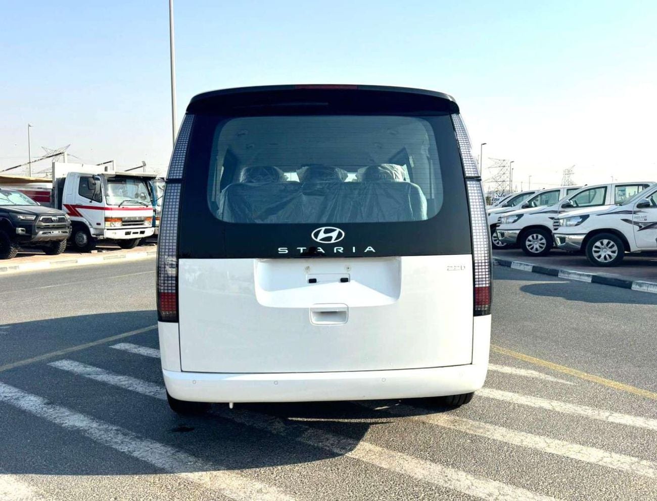 Hyundai Staria HYUNDAI STARIA 2.2L DIESEL VAN 2026 11 SEATER