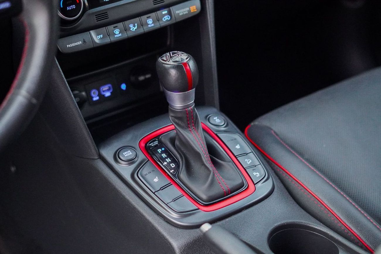 Hyundai Kona GLS Premium 1.6L MARVEL KIT FULL OPTION