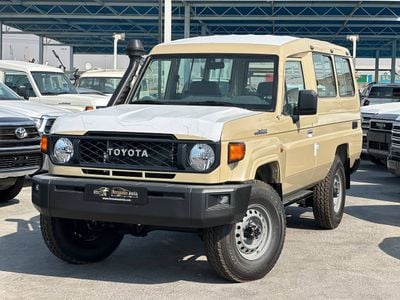 Toyota Land Cruiser 70 LC 78 HARDTOP 4.0L AT