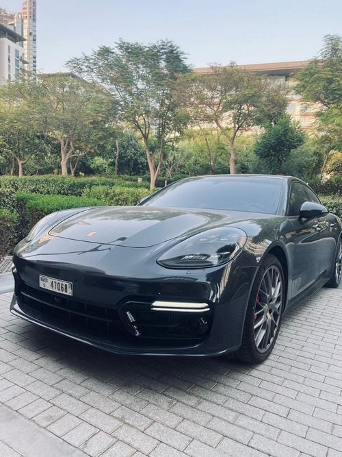 بورش باناميرا AWD