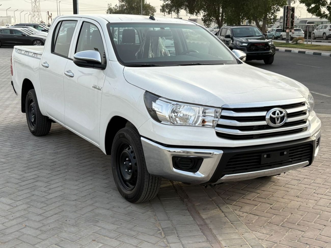 Toyota Hilux 2.0L petrol