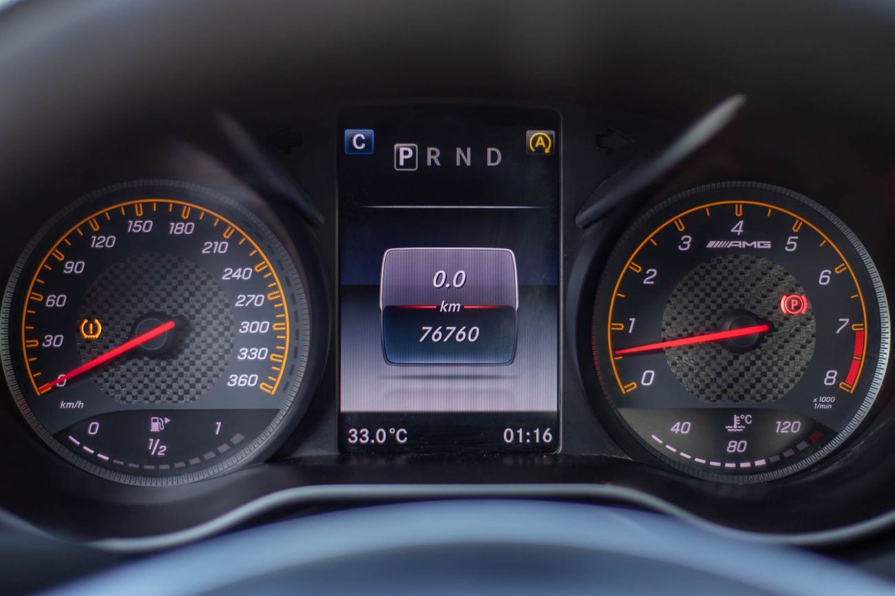 مرسيدس بنز AMG GT S Mercedes AMG GT S 2016 (GCC) in excellent condition, only 75,000 km. Powered by a 4.0L V8 Twin-Turbo