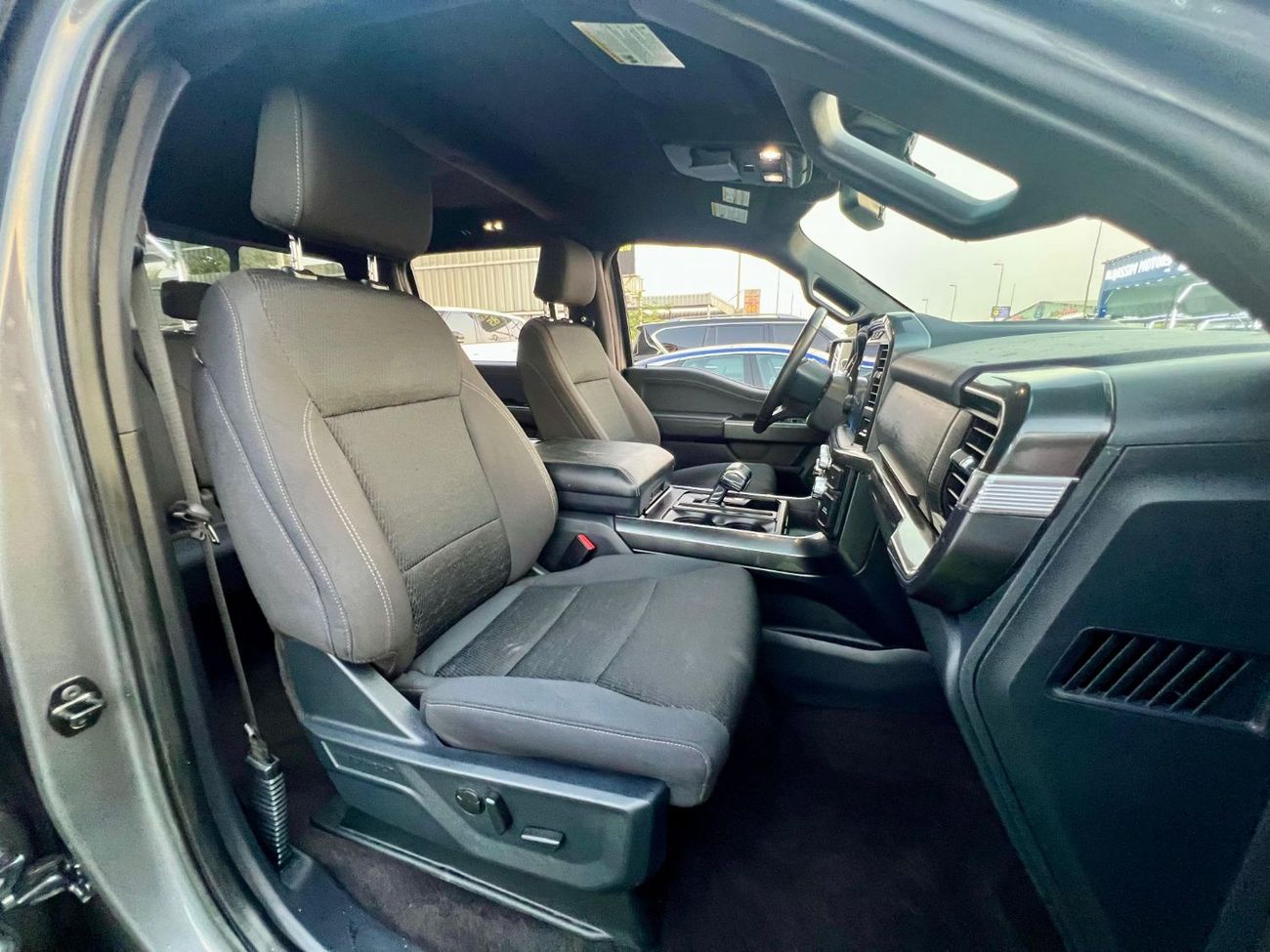 Ford F 150 XLT 3.5L (5 Seater) warranty one year bank financie available