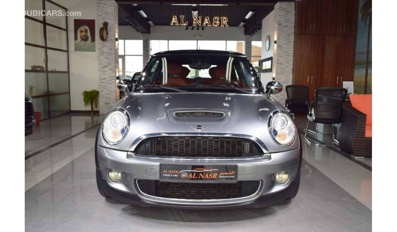 Mini Cooper S Exterior: Blue Interior: Black Kilometer: 55000 Model Year: 2010  Specification: