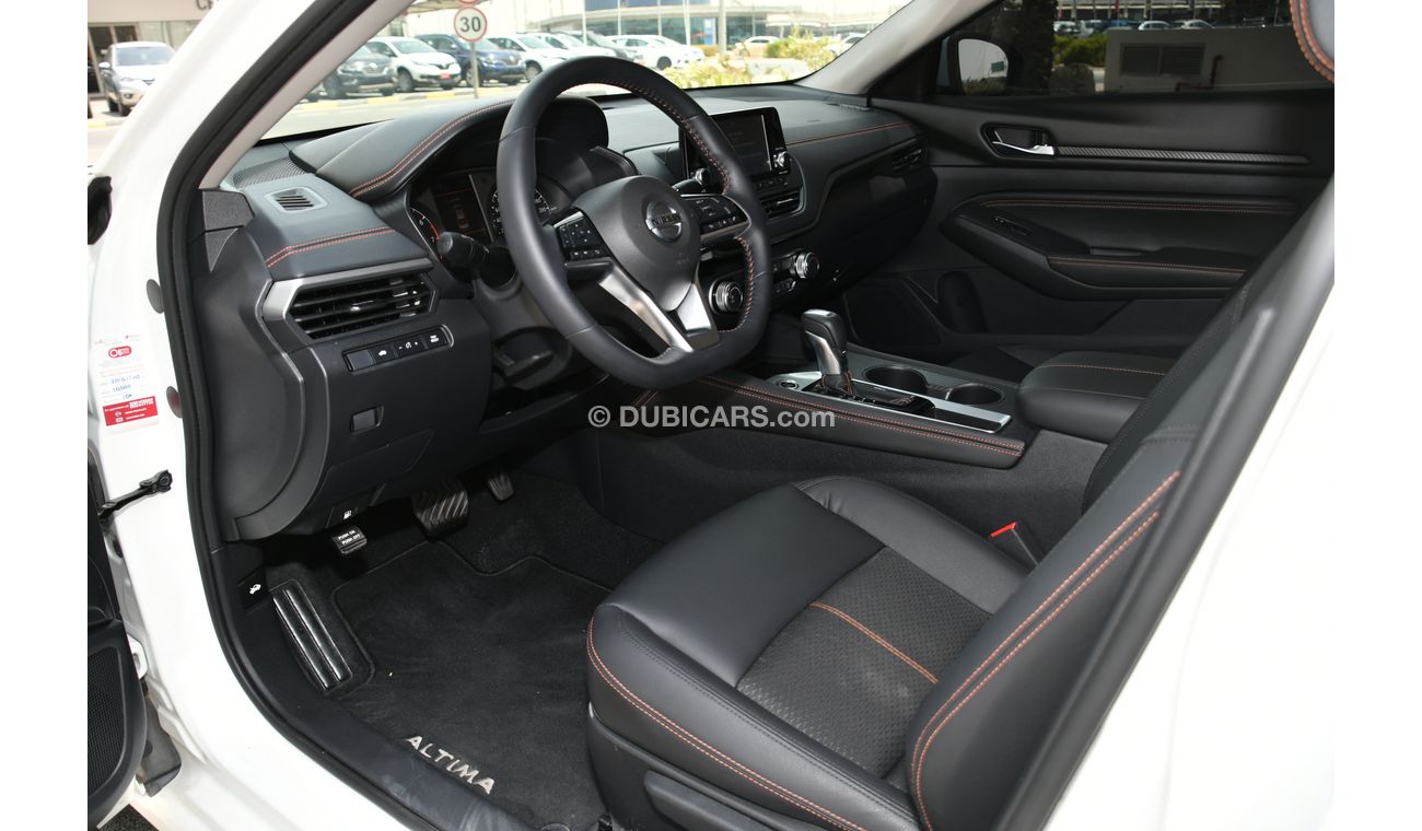 Nissan Altima 2.5L SR SPORT - 2019 - GCC SPECS - 5 YEARS WARRANTY - BANK LOAN 0 DOWNPAYMENT -