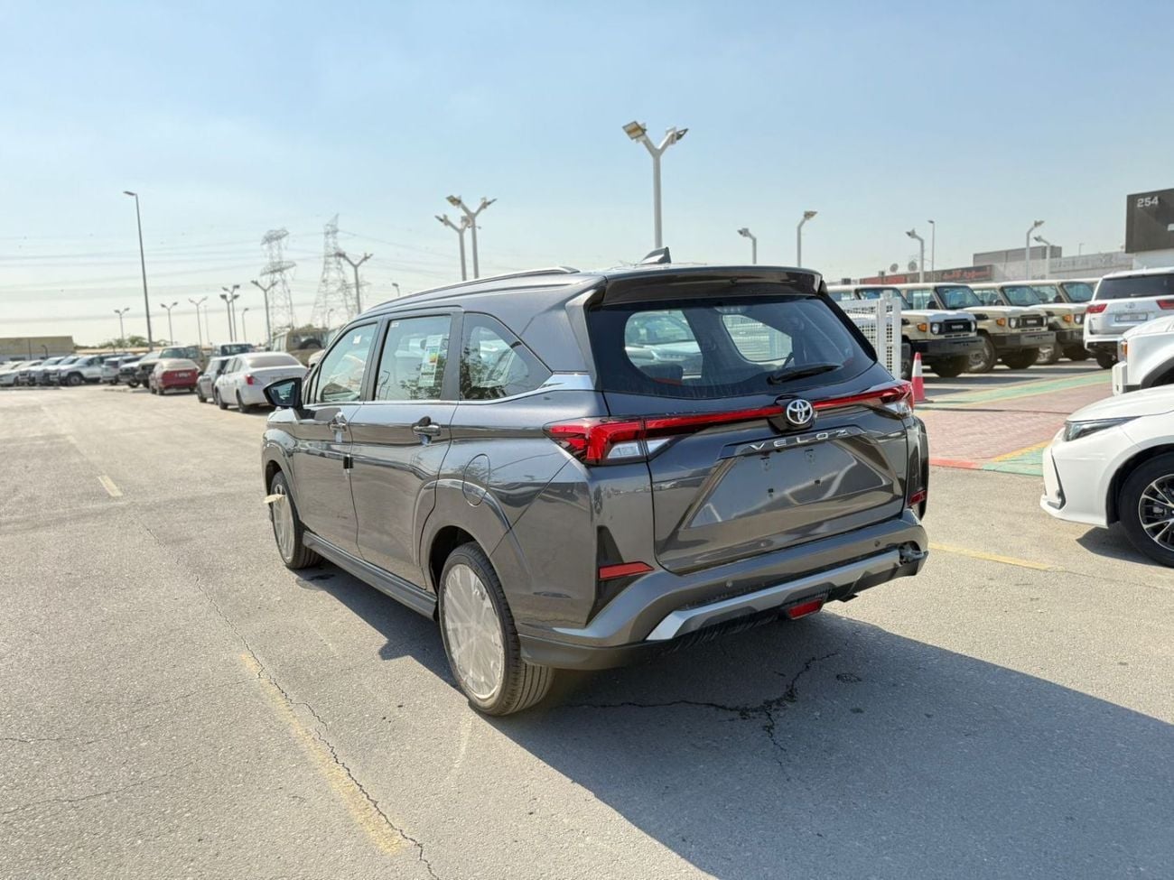 Toyota Veloz VELOZ - V Full Option 1.5L 4 Cylinders - 7 Seats 2025 Model