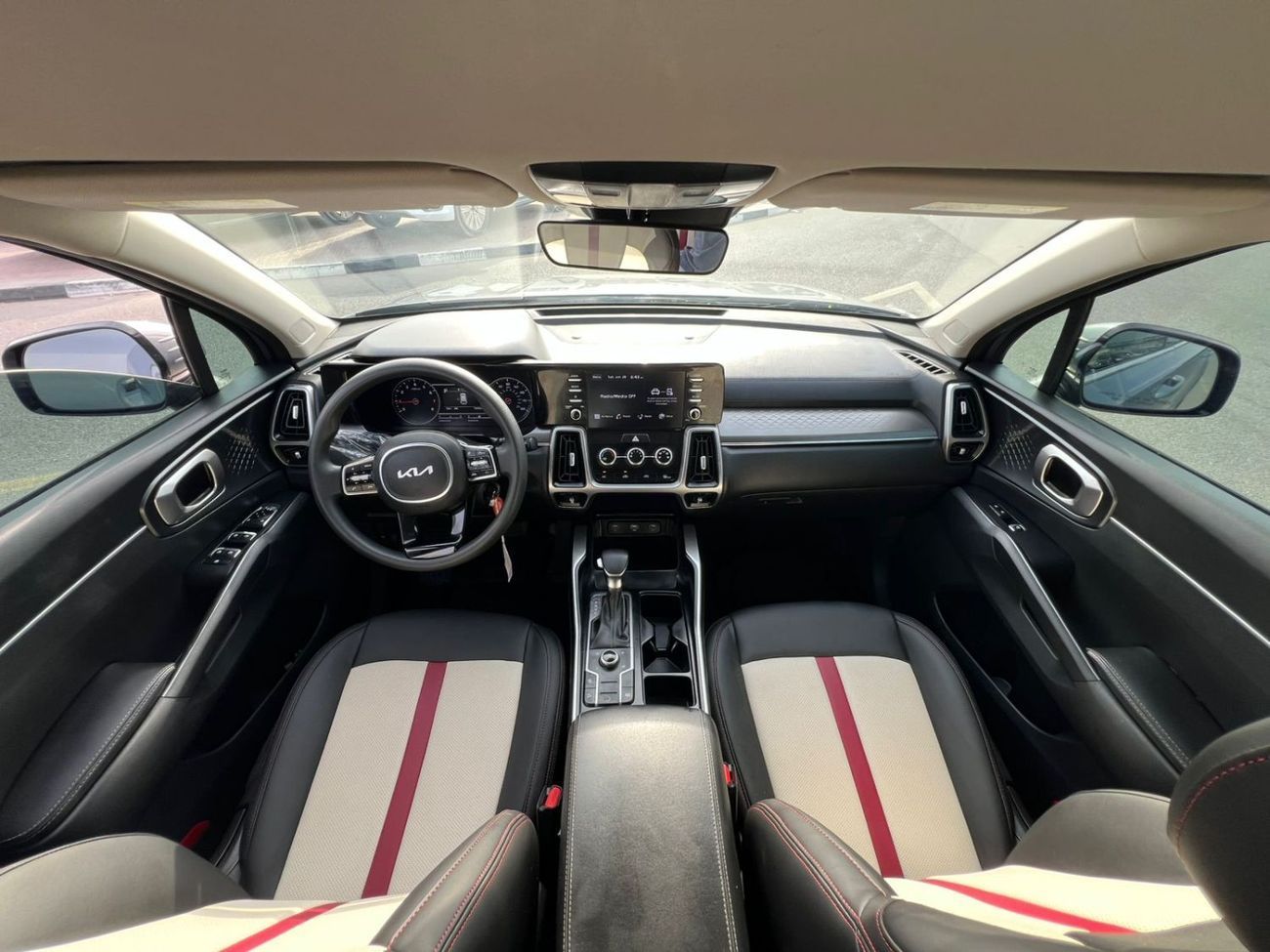 Kia Sorento 2022 KIA SORENTO - 2.5L V4 - REAR CAM - LEATHER SEATS - 7 SEATER - 4X4 - 4 Wheel Drive