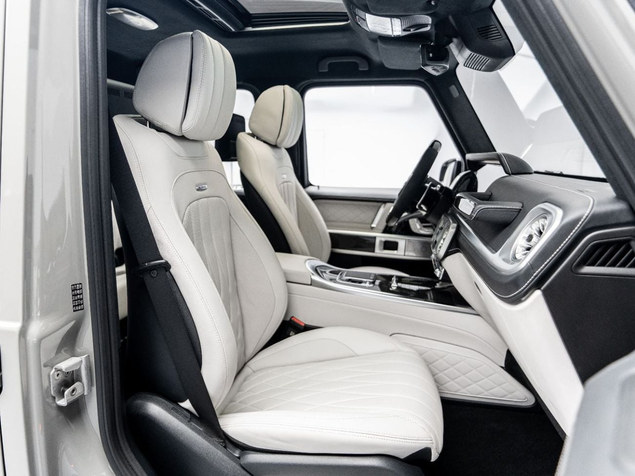 مرسيدس بنز G 63 AMG 4MATIC SUV 2025 Mercedes G63 AMG, 4.0 TC V8, 4WD, 577bhp, 9 Speed Auto