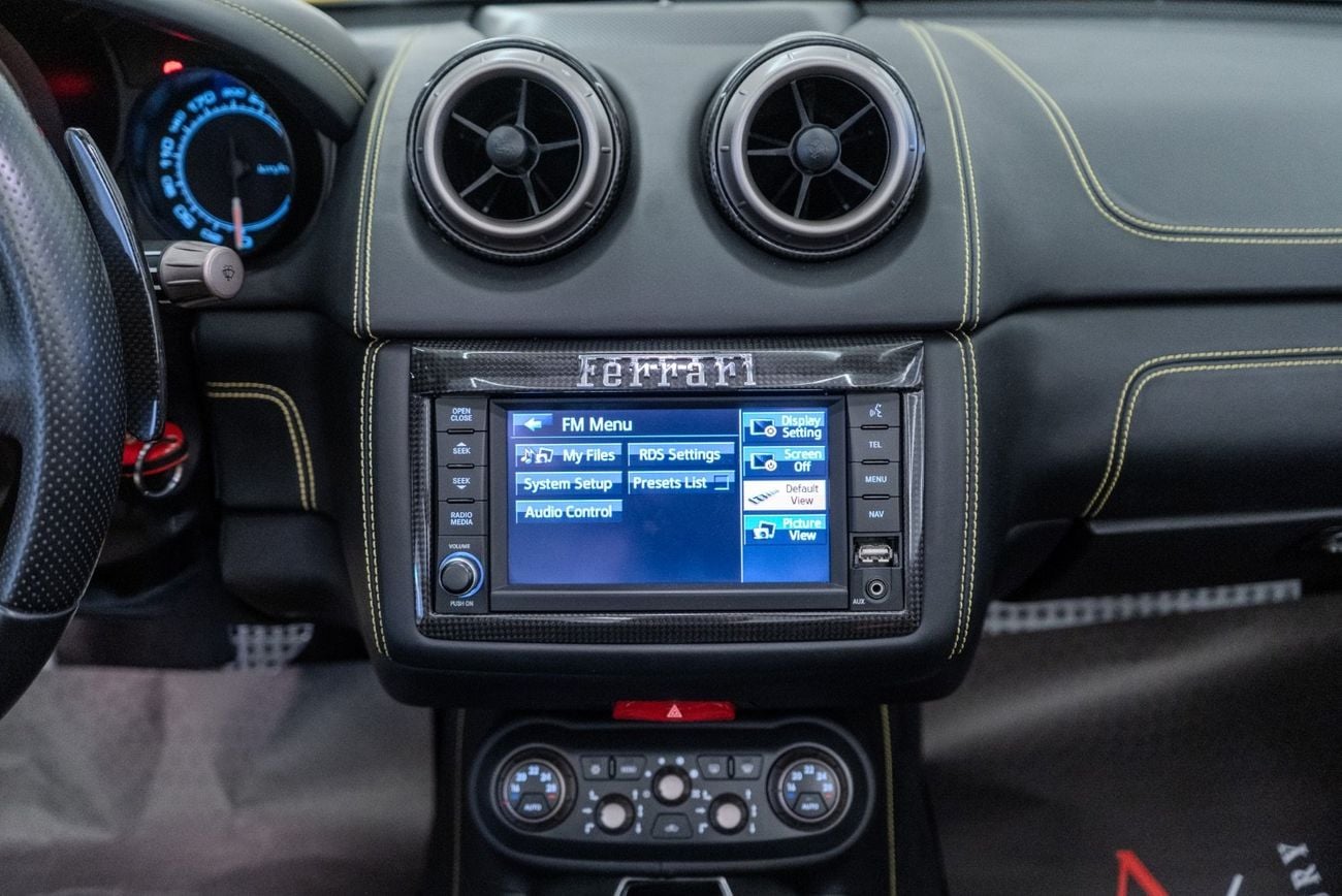 Ferrari California Std 4.3L (483 HP) 2013 Ferrari California, With Service Contract, Excellent Condition GCC Specs