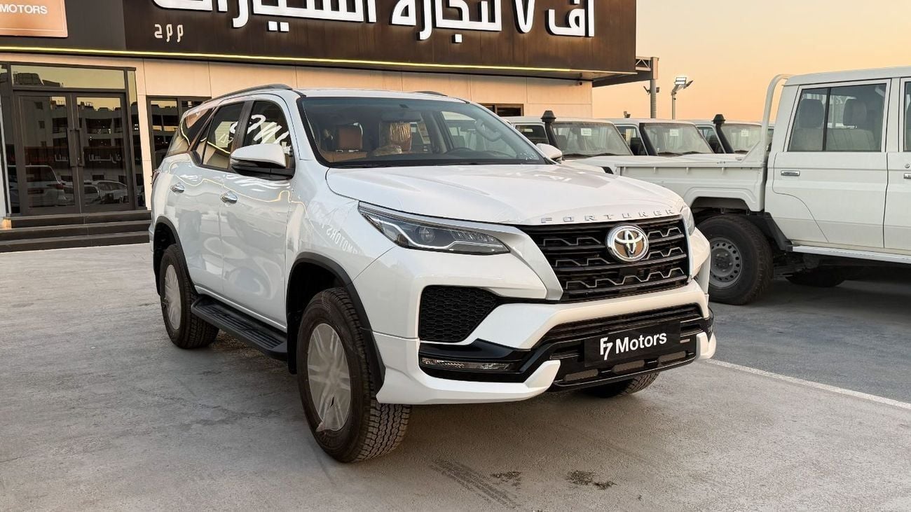 Toyota Fortuner Toyota Fortuner SR5 - 2.7L 4WD - Full Option - 2025