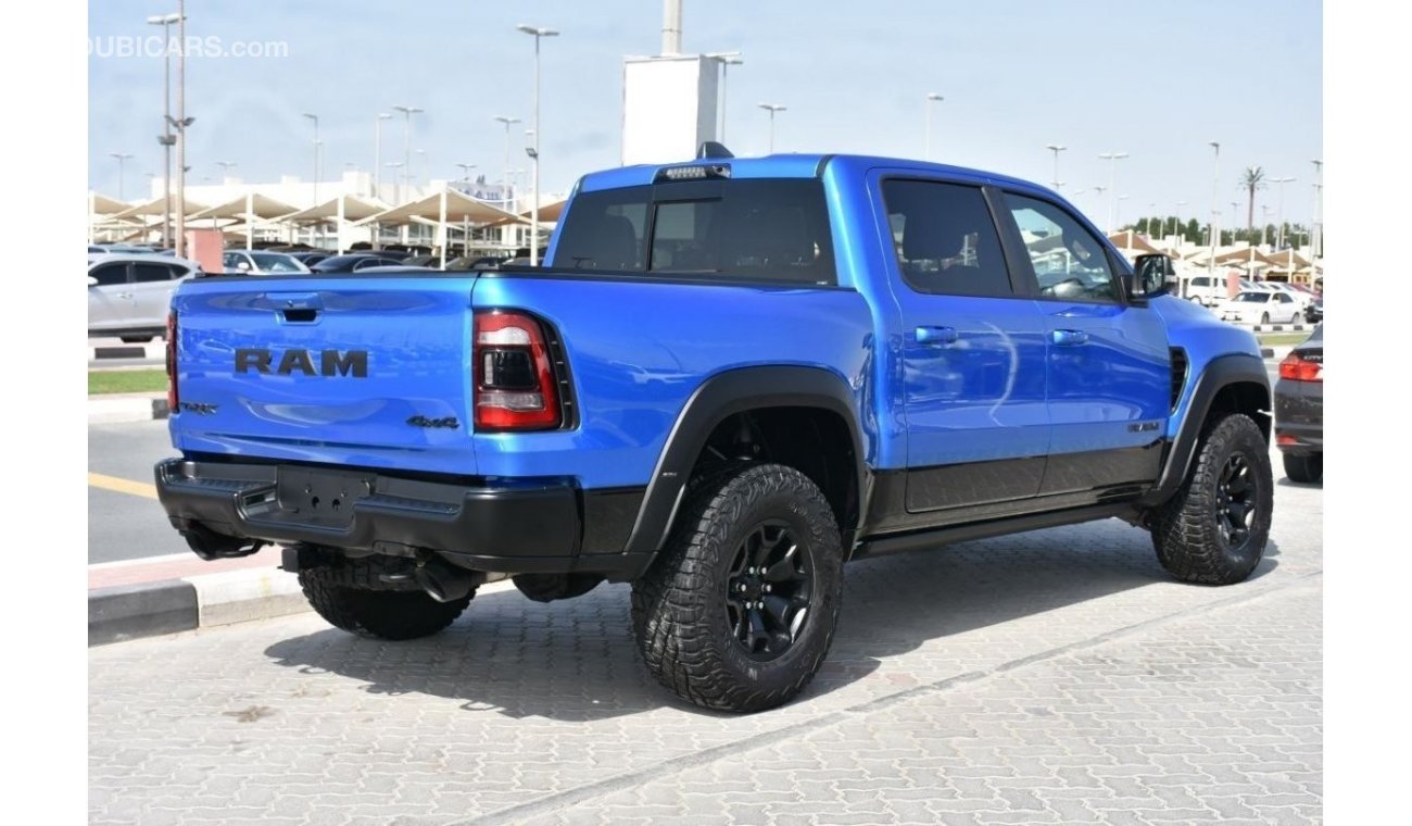 RAM 1500 TRX V-8 (CLEAN CAR WITH WARRINTY)