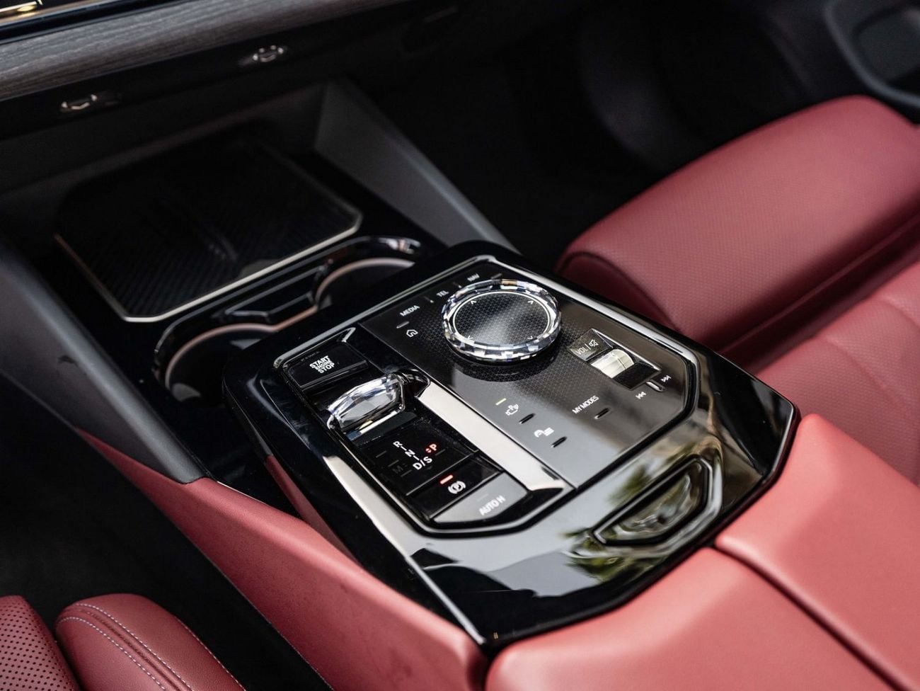 بي أم دبليو 520i M SPORT