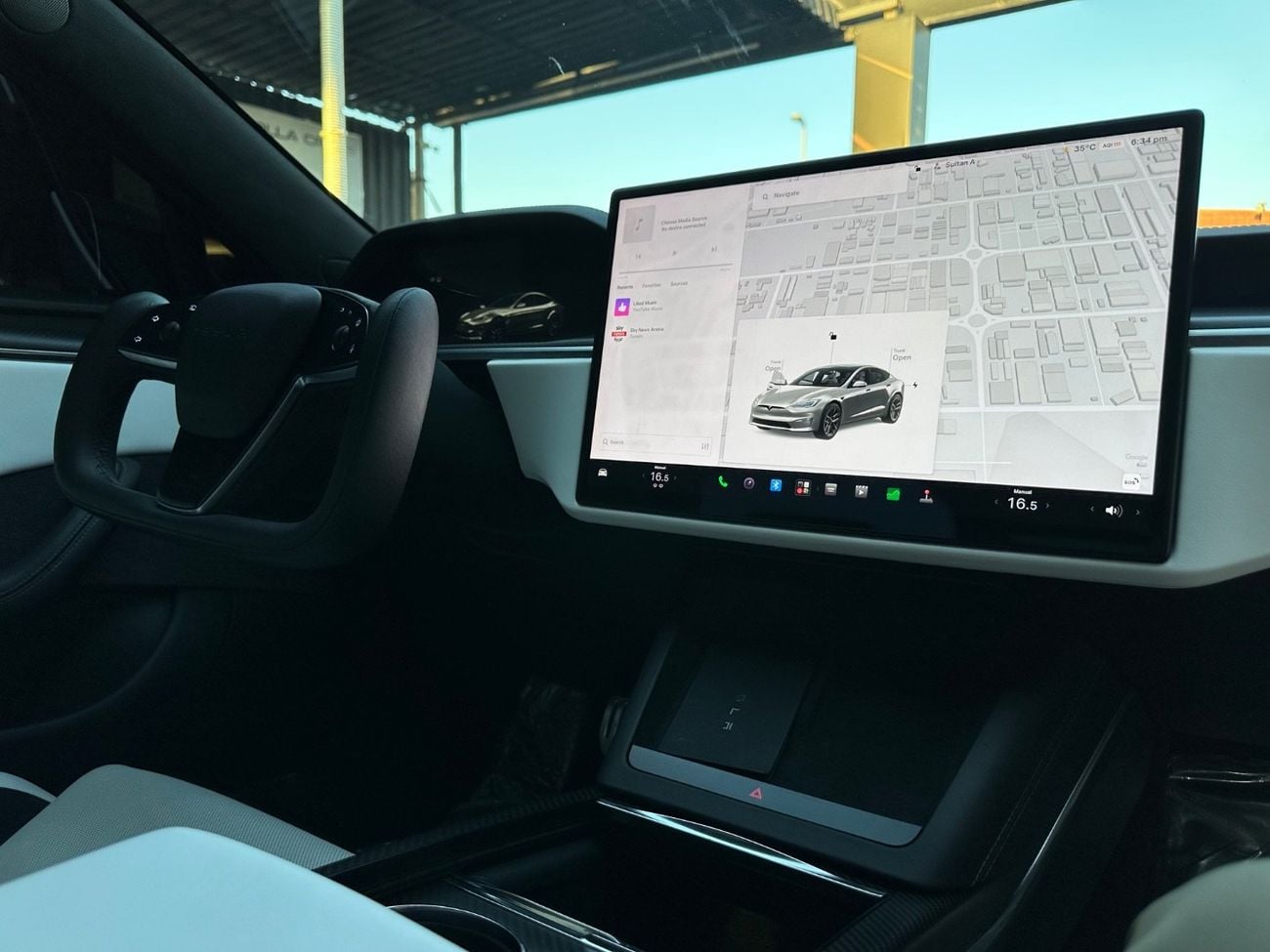 Tesla Model S PLAID