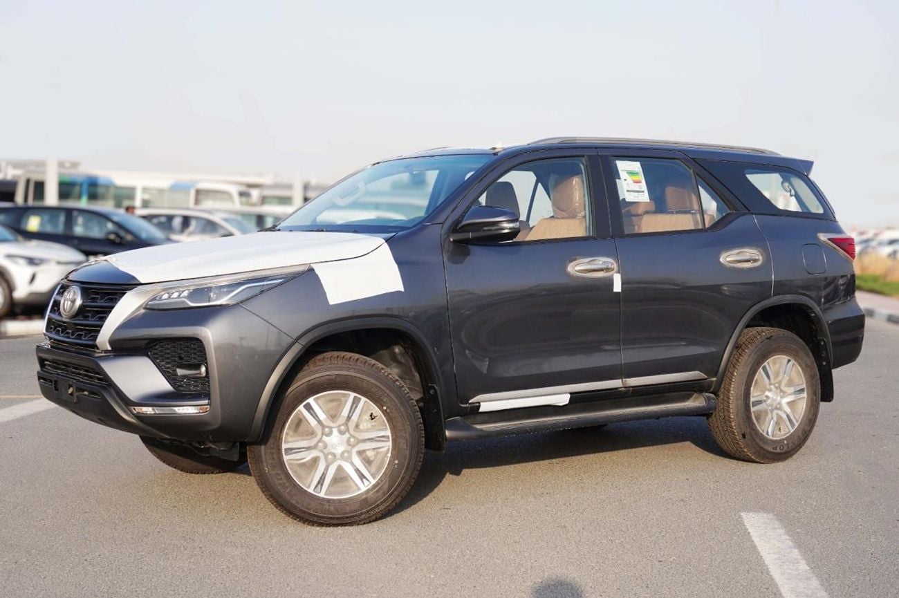 Toyota Fortuner GX2 4X4 2.7L TOYOTA FORTUNER GXR 4X4, 2.7L, A/T-2025