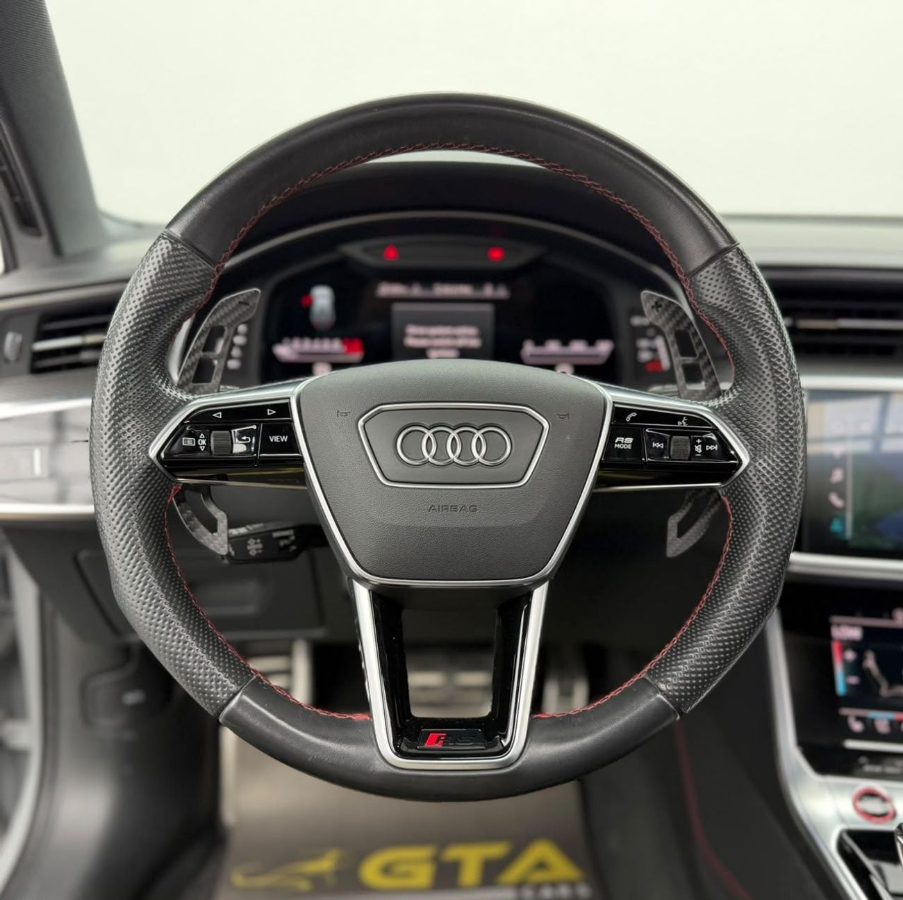 Audi RS6 STANDARD