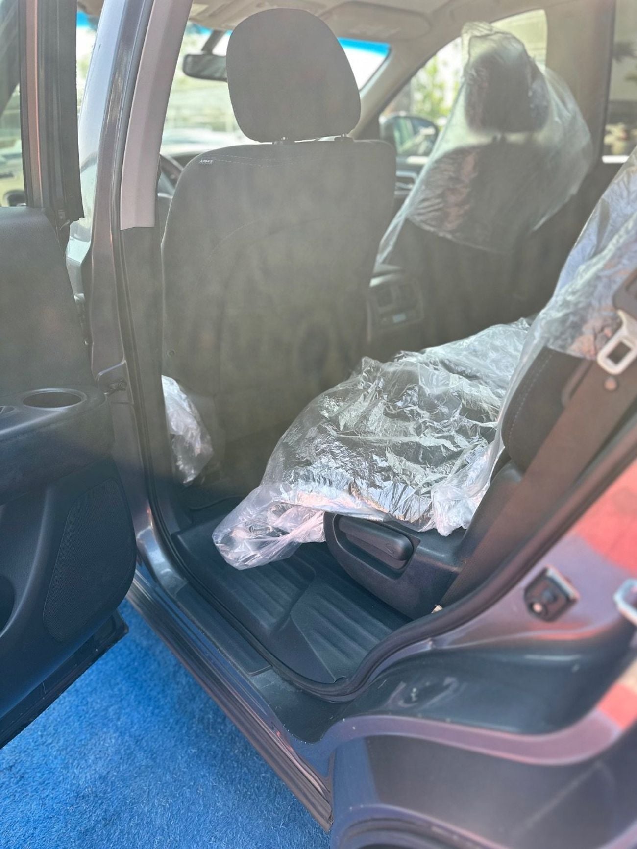 Nissan Pathfinder SV 3.5L (260 HP) 4WD