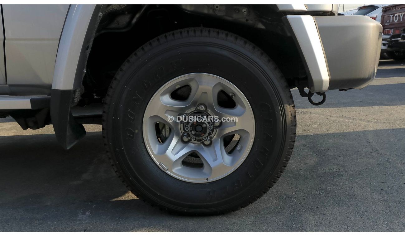 Toyota Land Cruiser Pick Up LX V8 4.5L Diesel