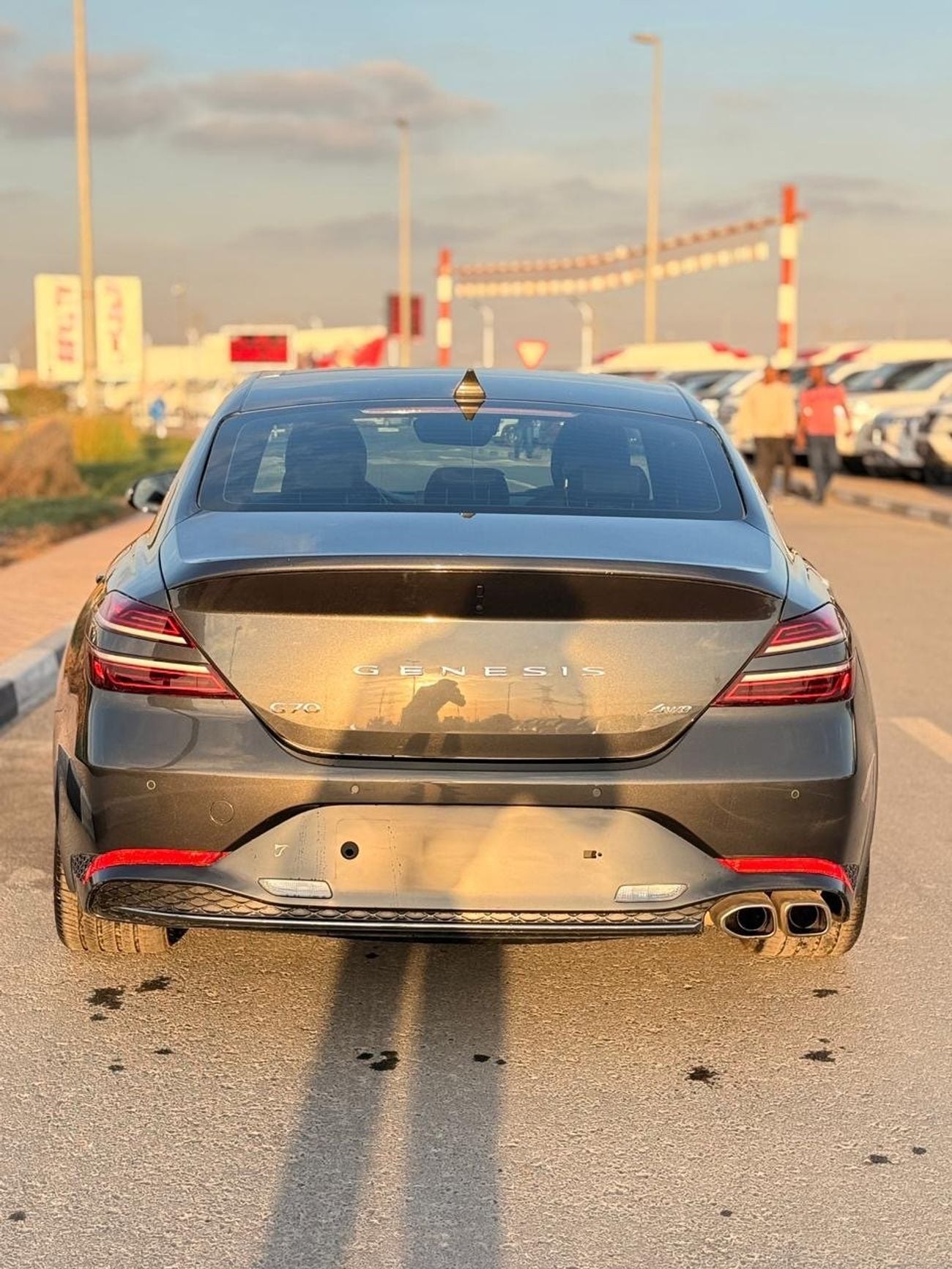 Genesis G70 Platinum 2.0L AWD