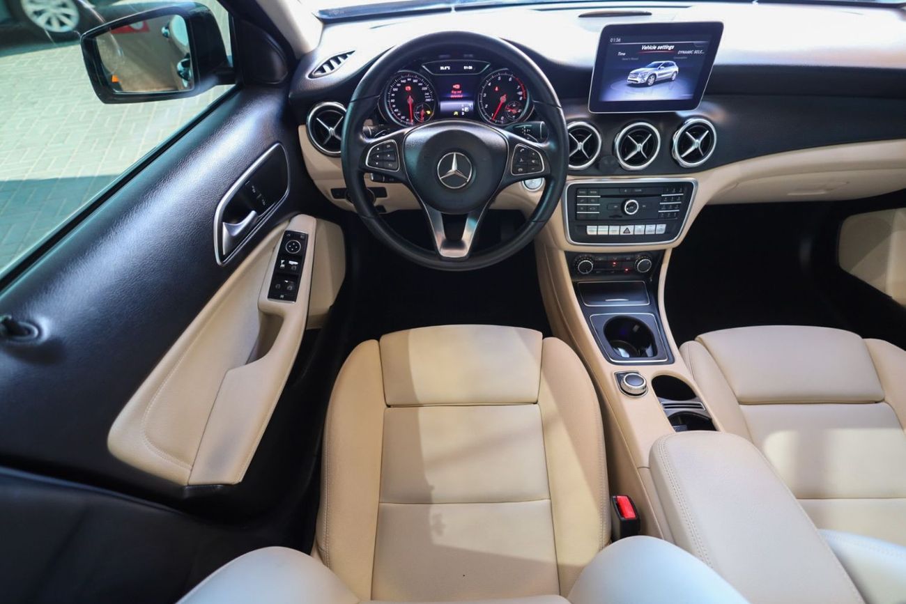 مرسيدس بنز GLA 220 Std