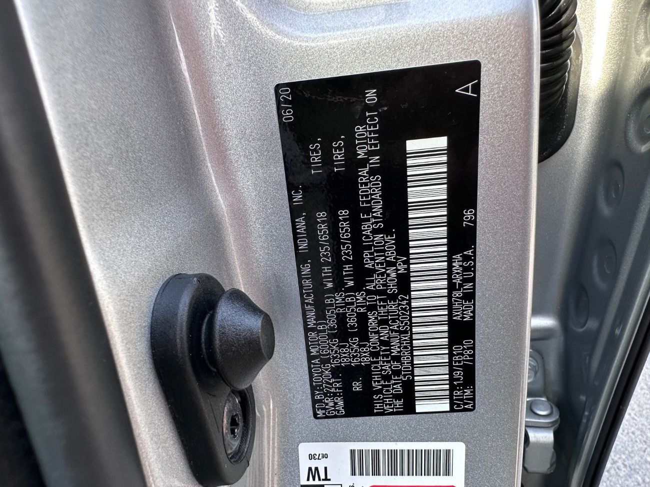 تويوتا هايلاندر Highlander xle Hybrid 4x4 Full option