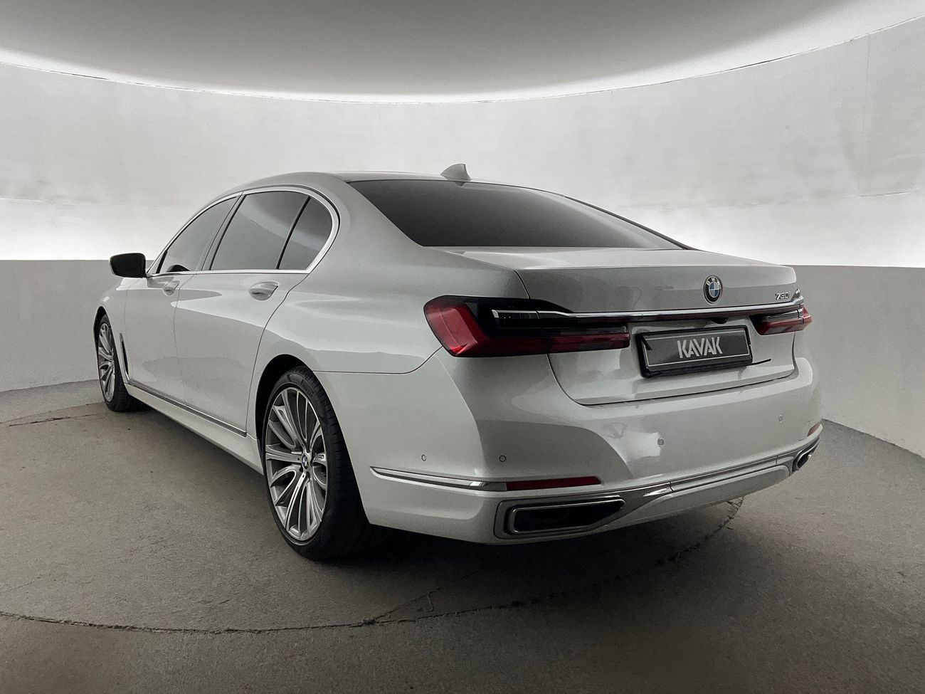 BMW 730Li Excellence | National Day Celebration | Guaranteed Warranty | 0 Down Payment