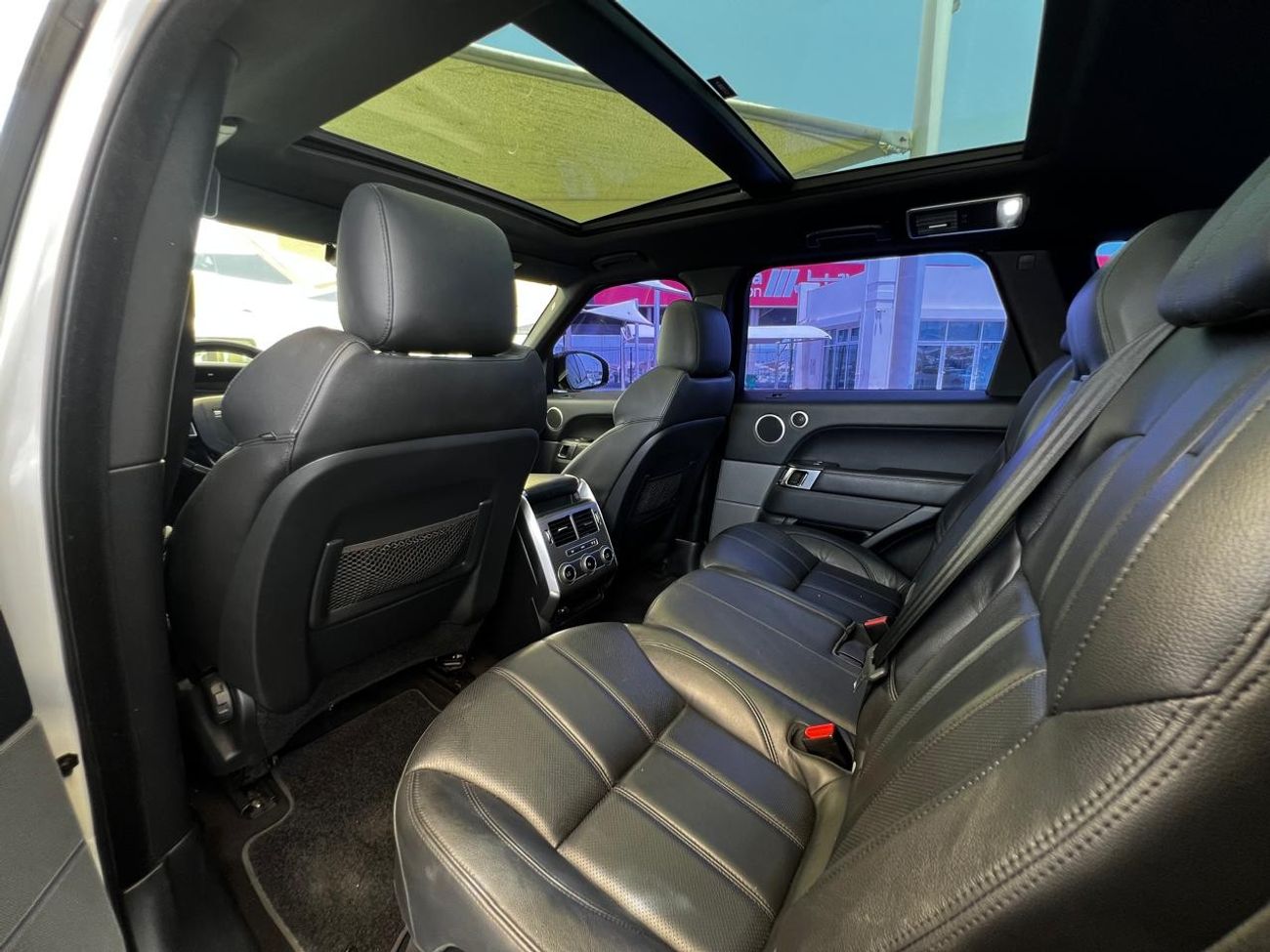 لاند روفر رينج روفر سبورت رنج روفر سبورت 6 سلندر سوبر جارج موديل 2017 مواصفات خليجية صبغ وكالة بدون حوادث