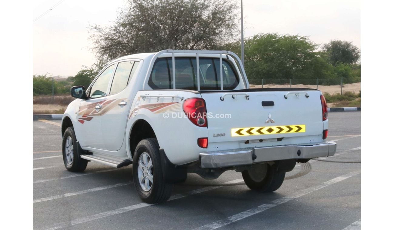 Mitsubishi L200 2015 | DIESEL 4X4 DOUBLE CABIN PICKUP WITH GCC SPECS AND EXCELLENT CONDITION